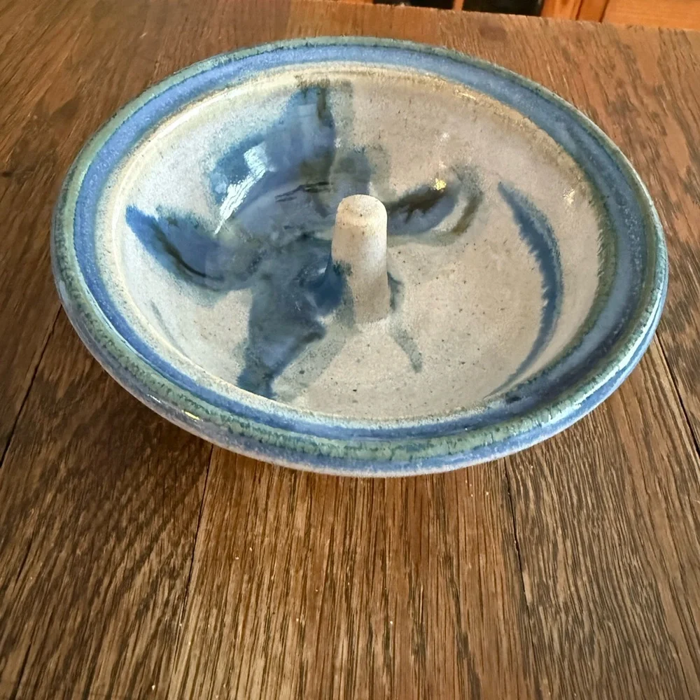 Handmade Amish Apple Baker Pottery